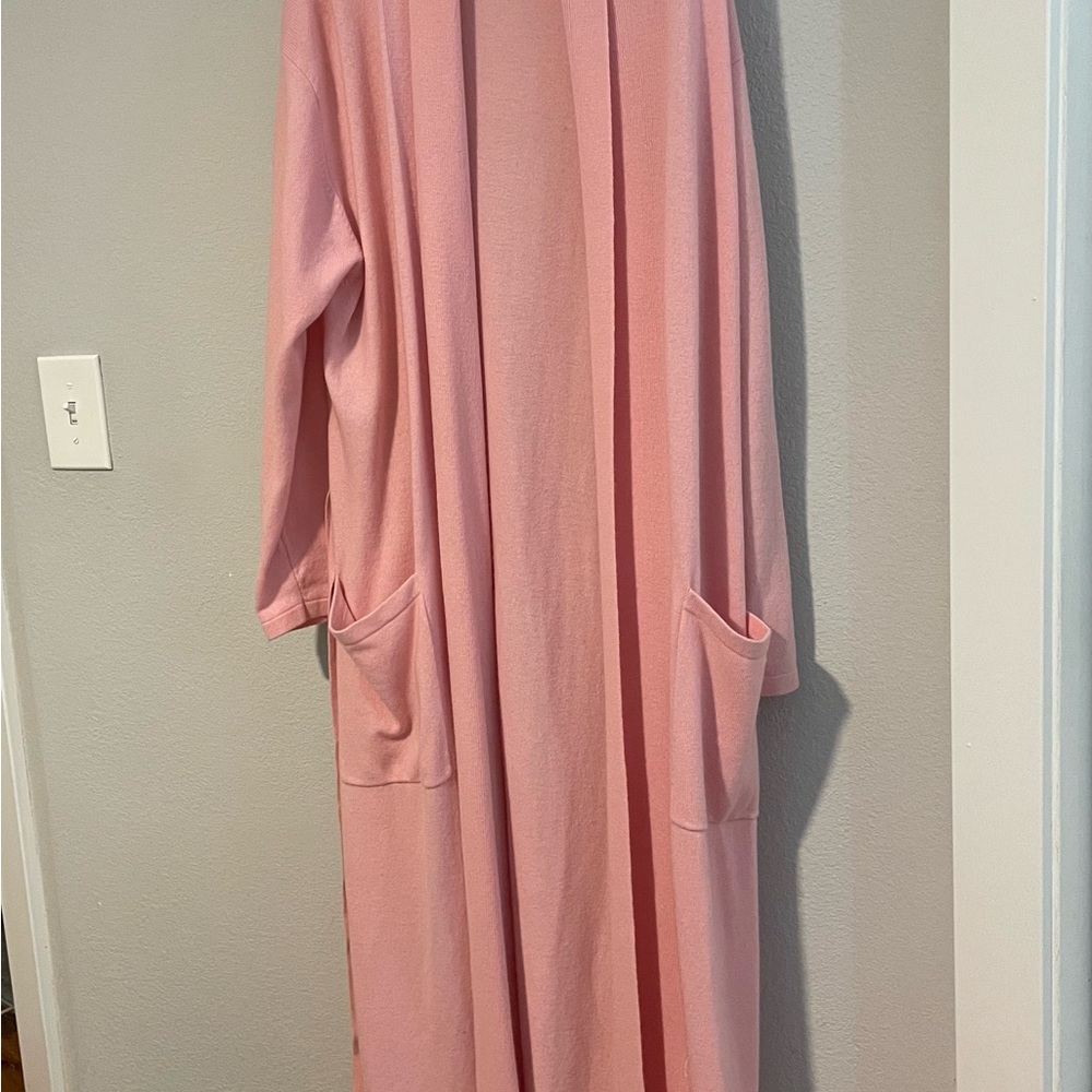 Long Open-Front Lounge Robe in Light Pink with Pockets
